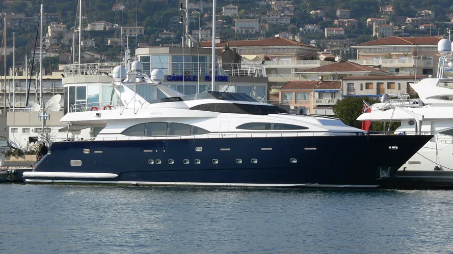 medusa-g-yacht-exterior