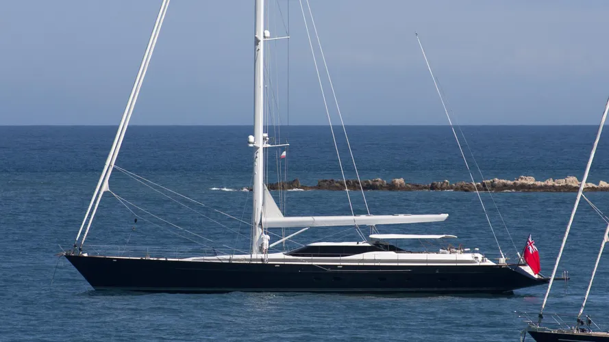 nashira-ii-yacht-exterior
