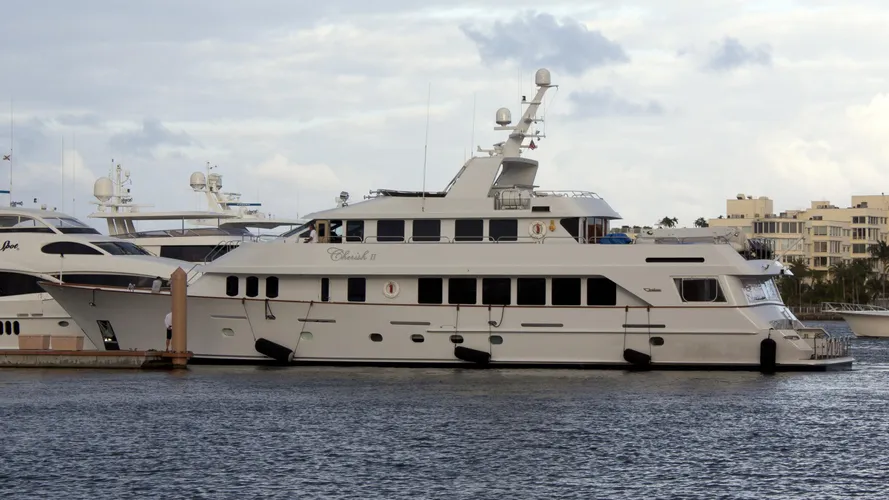 cherish-ii-yacht-exterior