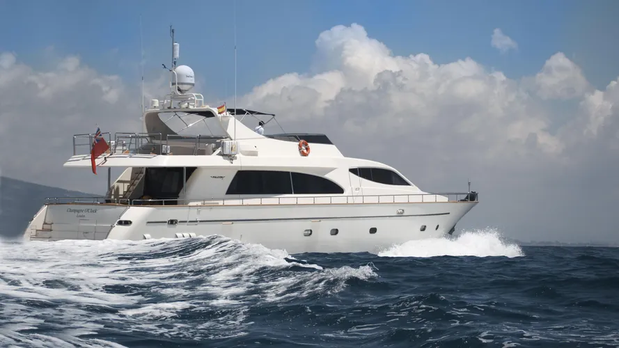 champagne-o`clock-yacht-for-sale-profile