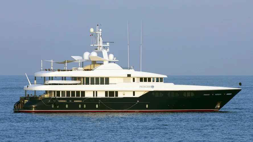 princess-too-yacht-exterior