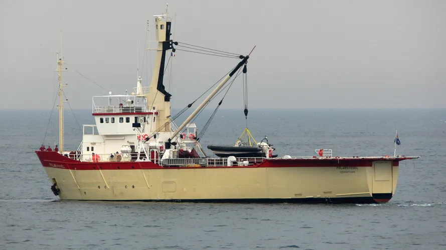 polarsyssel-yacht-exterior