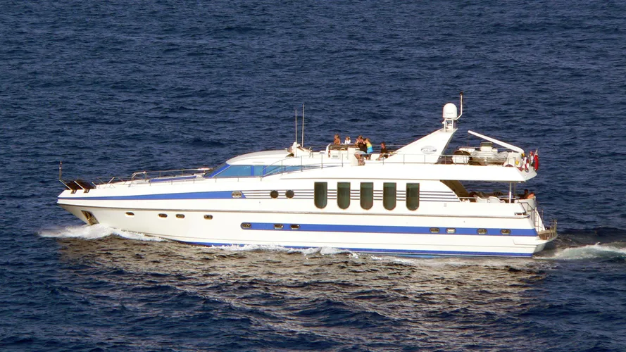 supertoy-yacht-exterior