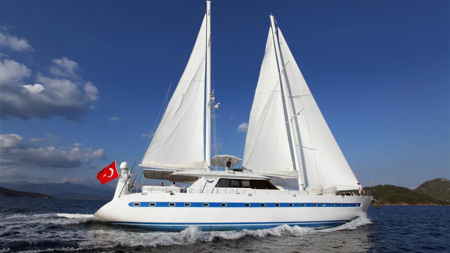 angelo-ii-yacht-sailing