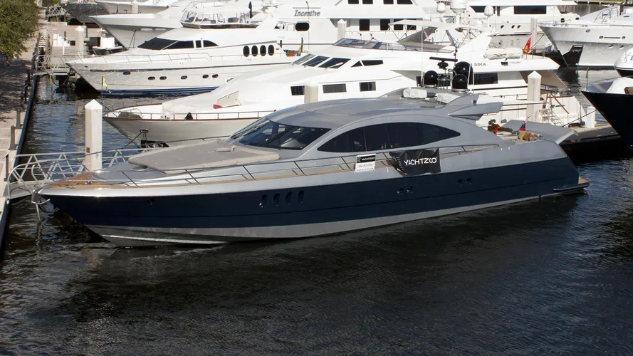 zakouska-yacht-exterior