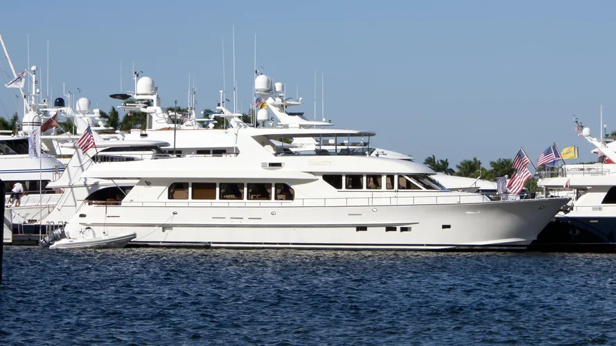 tenacity-yacht-exterior