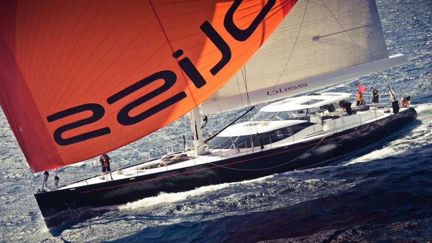 bliss-yacht-sailing
