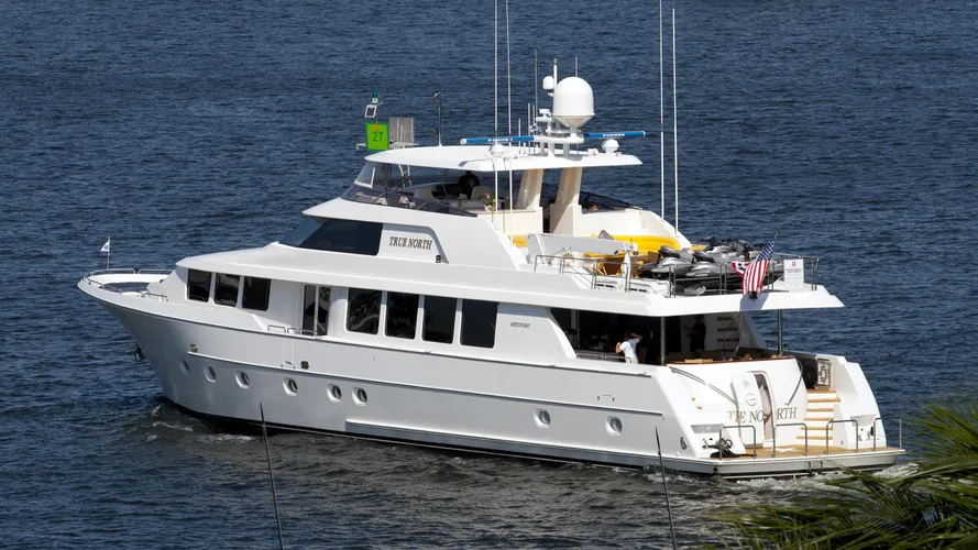 glory true north motoryacht westport 112 34m 2005 half stern