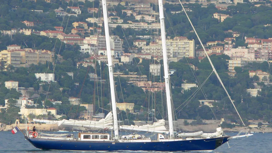 fetia-ura-yacht-exterior