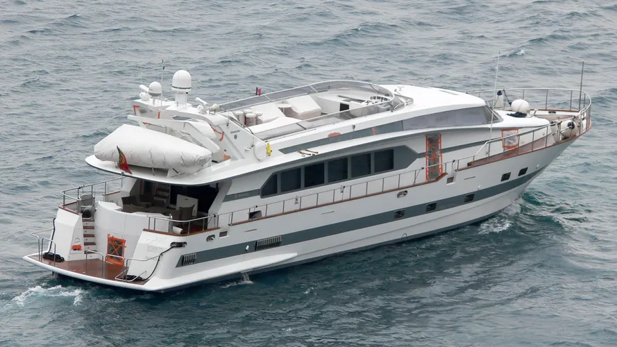 spirit-of-ashanti-yacht-exterior