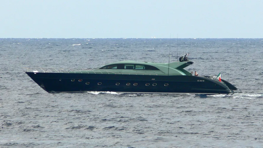 spirit-of-salima-yacht-exterior