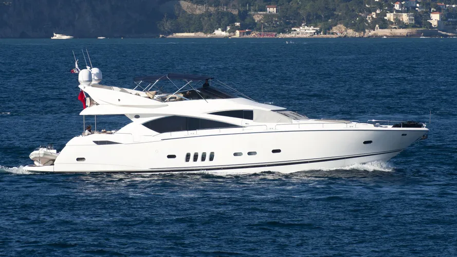 maroma iv phoebe tres gilera motoryacht sunseeker yachts 25m 20015 profile