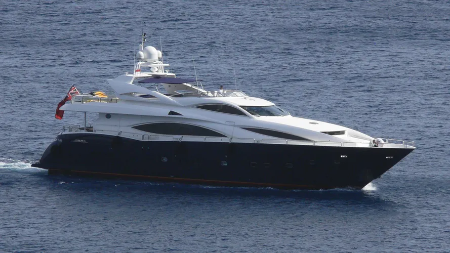 shereen-yacht-exterior