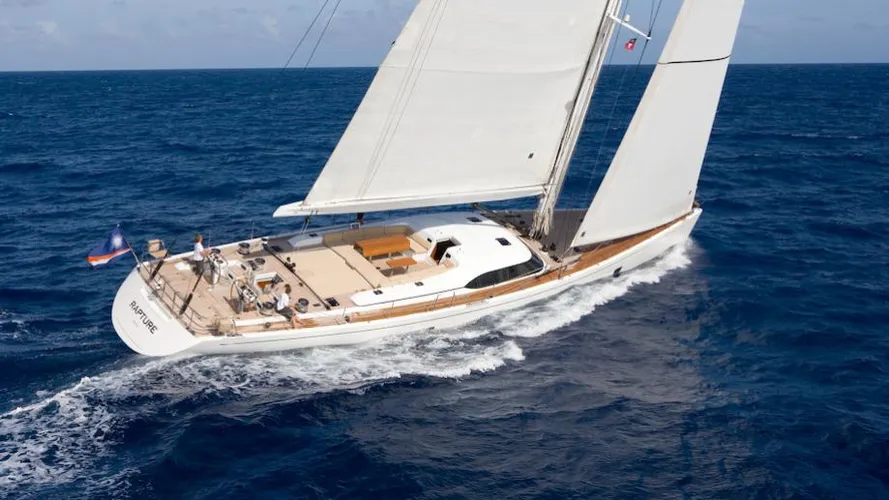 rapture-yacht-sailing