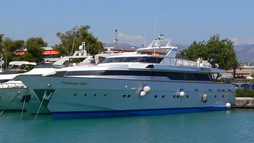 perseus-star-yacht-exterior
