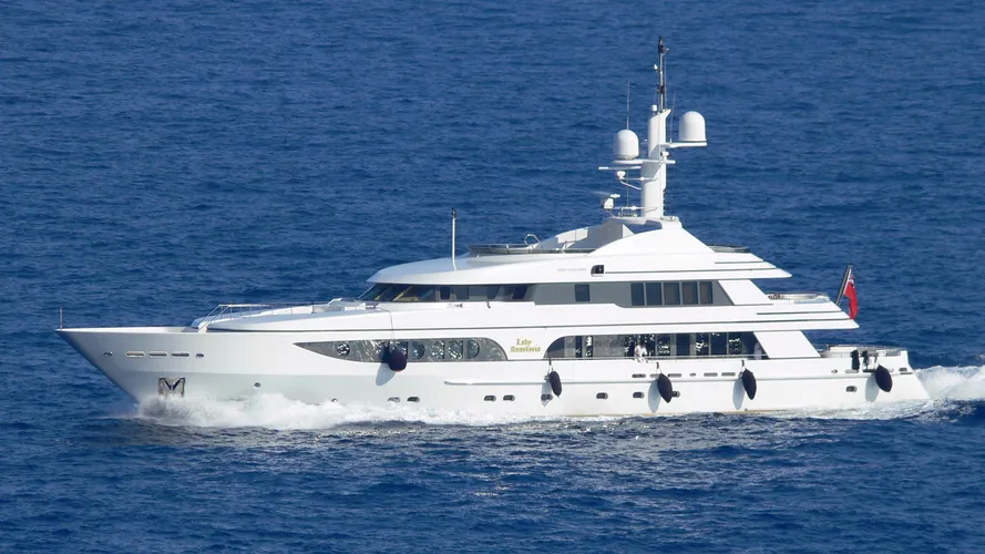 lady-anastasia-yacht-exterior