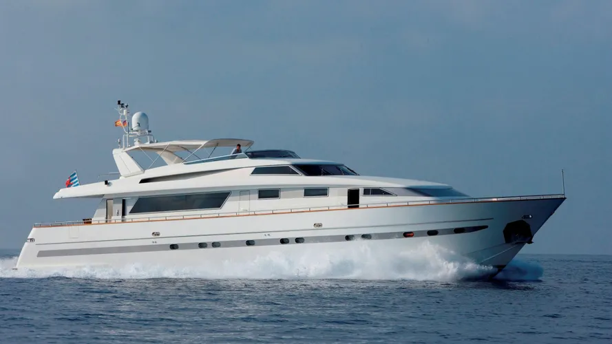 las-brisas-yacht-for-sale-profile