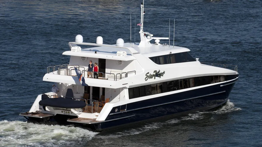 pegasus-ix-yacht-exterior