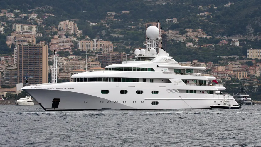 pegasus-viii-yacht-exterior