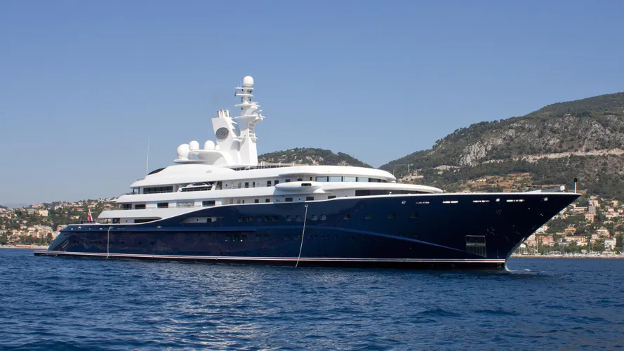 al-mirqab-yacht-exterior