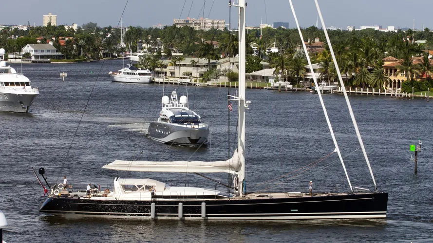 p2-yacht-exterior