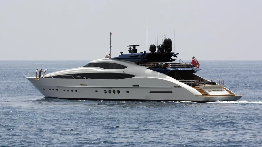 oneness-yacht-exterior