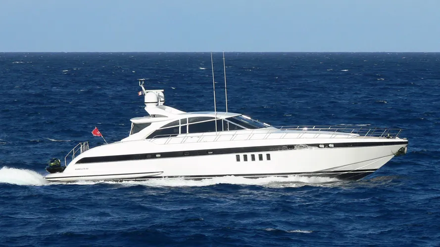 mr-m-yacht-exterior