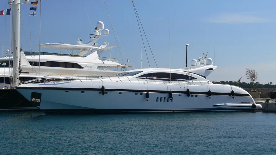 grazia-yacht-exterior