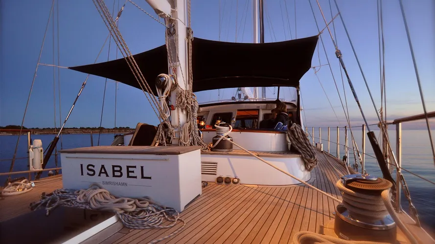 isabel-yacht