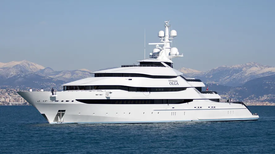 amore-vero-st-princess-olga-yacht-exterior