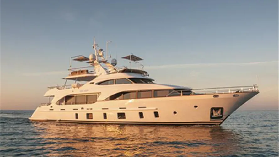 ORSO-3-yacht-profile