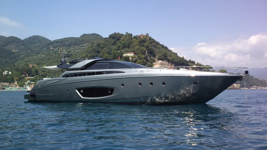 silver-breeze-yacht-for-sale-profile