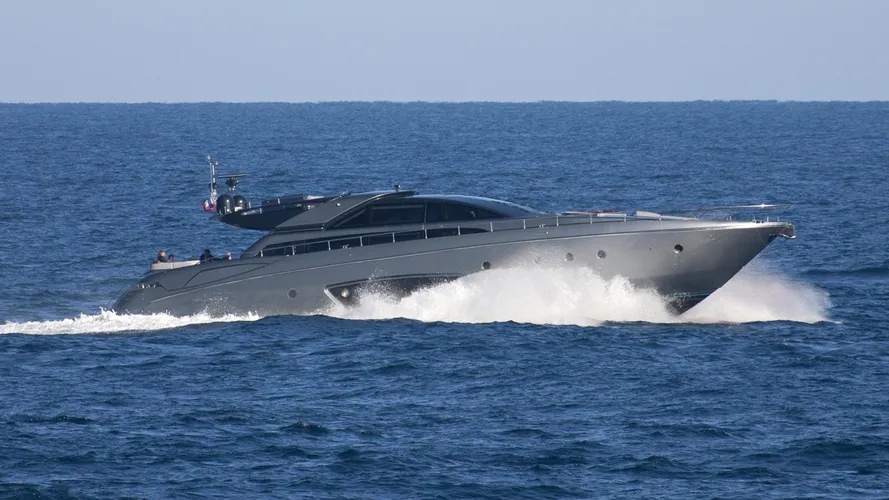 silver-breeze-yacht-exterior