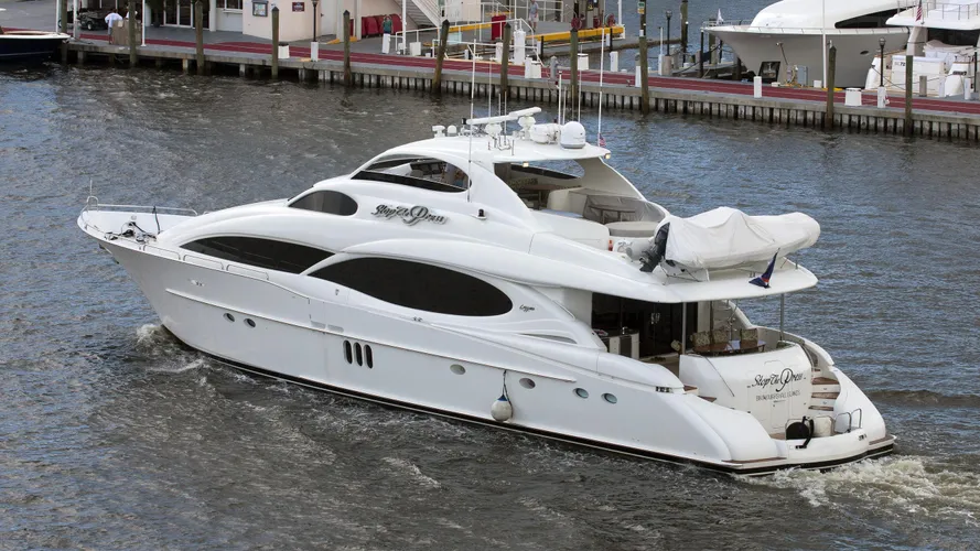cedar-island-stop-the-press-yacht-exterior