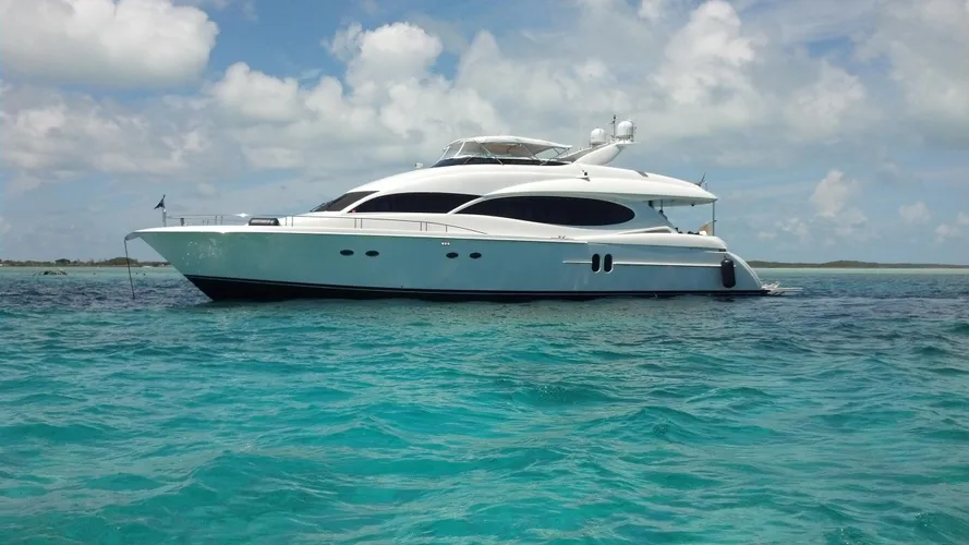 cristobal-yacht