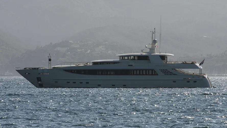 basmalina-ii-yacht-exterior