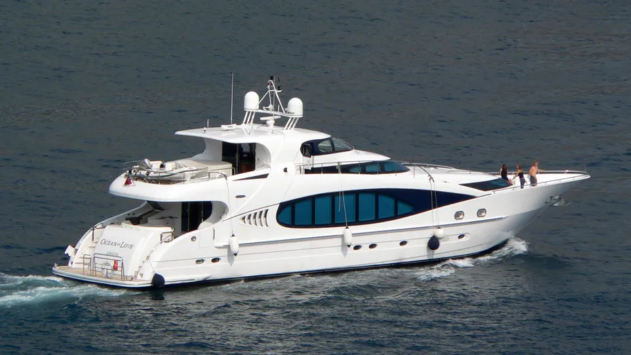 ocean-of-love-exterior
