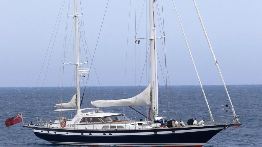 solaia-yacht-exterior