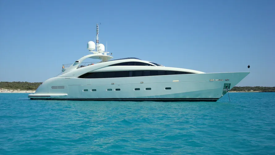 matsu-yacht-for-sale-profile