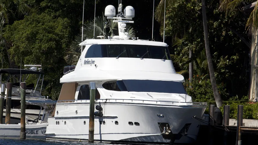 liberation pipe dreams barbara dreams lady b motoryacht horizon 25m 2008 bow
