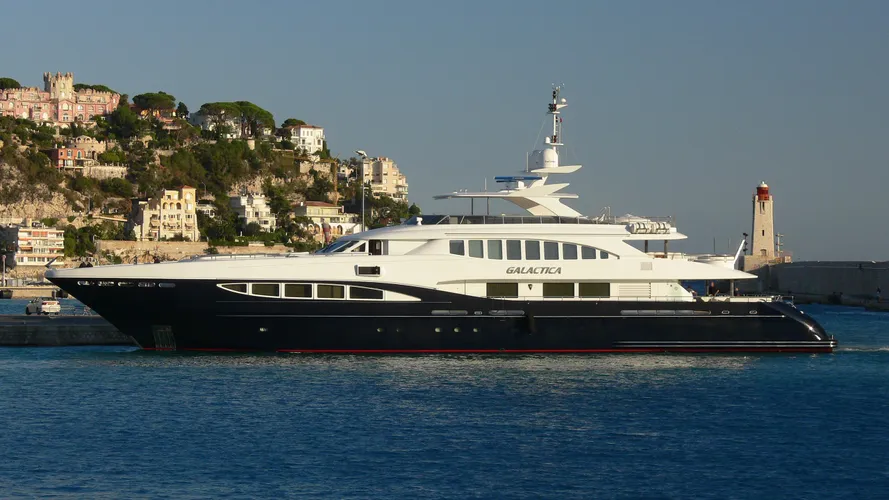 galactica-yacht-exterior