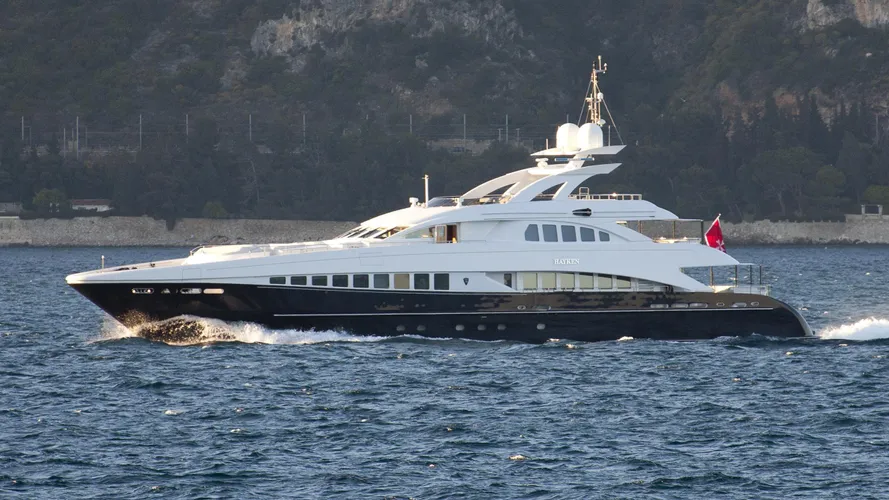 lady lara irisha motoryacht heesen yachts 44m 2009 profile