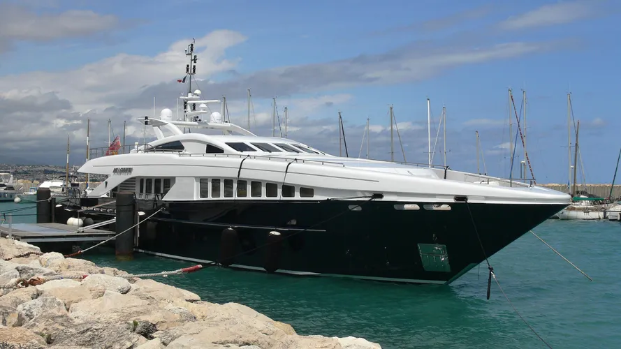 lequinox chrimi ii millennium motoryacht heesen yachts 2006 37m half profile
