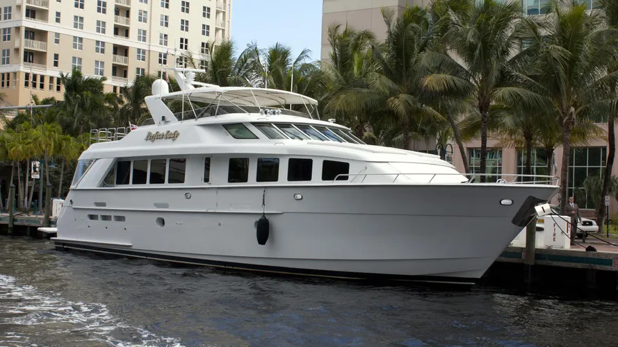 perfect-lady-yacht-exterior