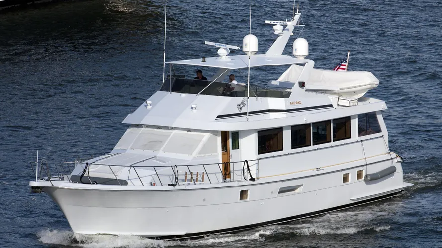 free-spirit-yacht-exterior