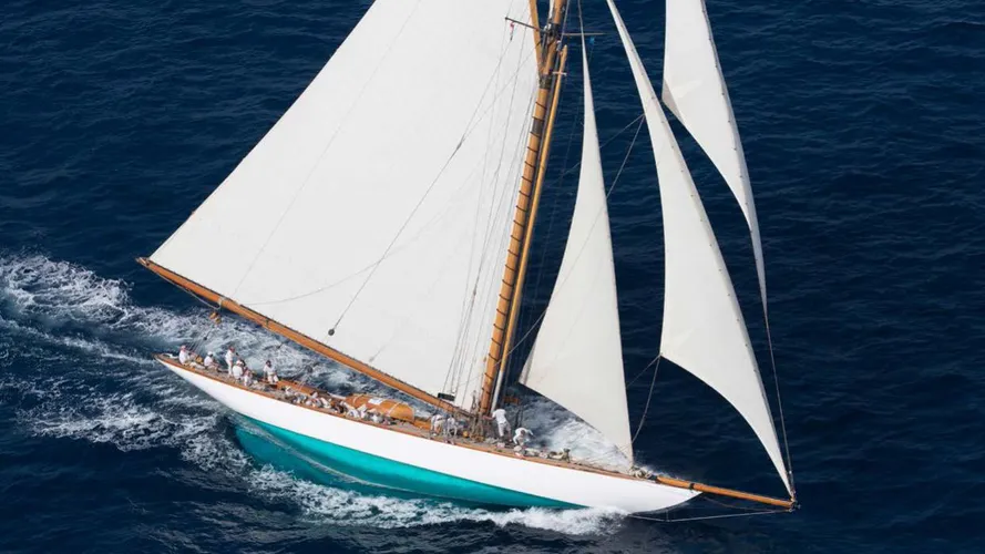 mariquita-yacht-sailing-aerial