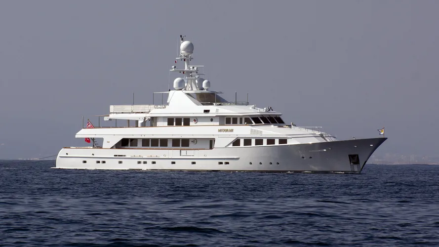 mysorah-yacht-exterior