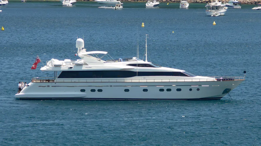 bojangles-yacht-exterior