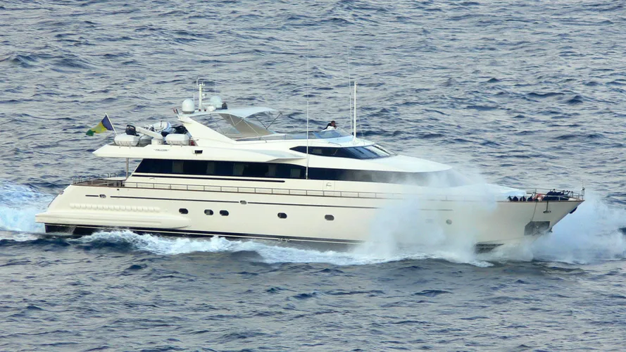 monte-carlo-yacht-exterior