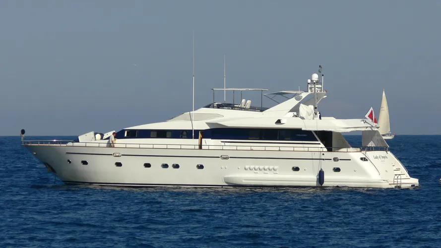lady-of-imperia-yacht-exterior
